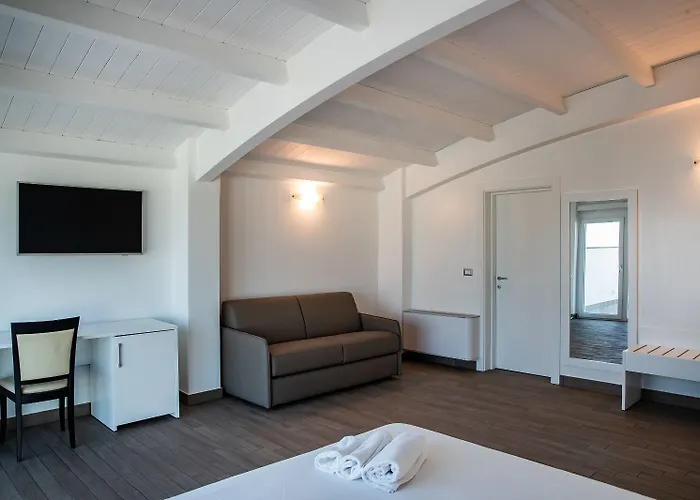 Nauticus Ugento 4*